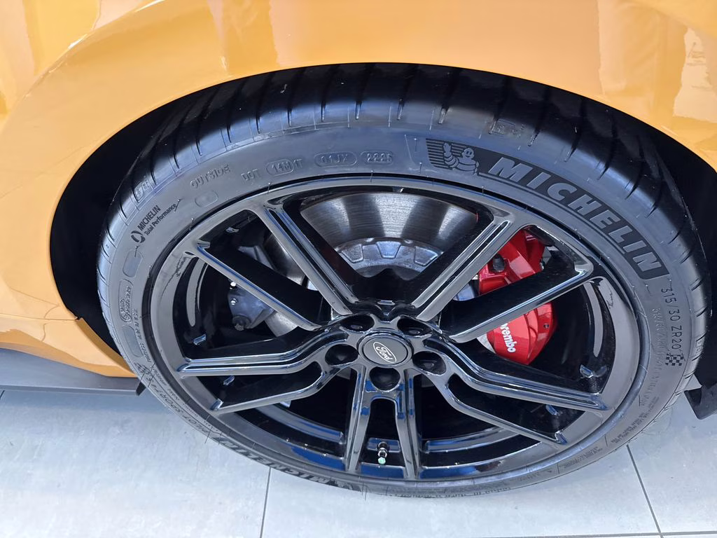 2022 Cyber Orange Metallic Tricoat Ford Mustang Shelby GT500 RWD Coupe