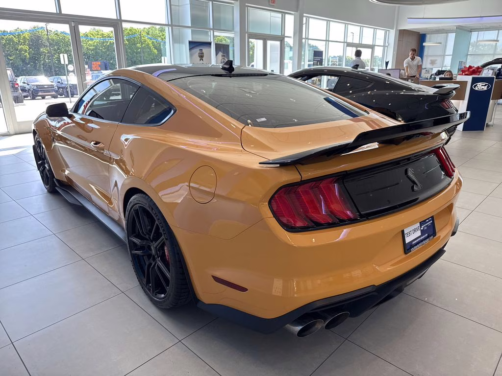 2022 Cyber Orange Metallic Tricoat Ford Mustang Shelby GT500 RWD Coupe