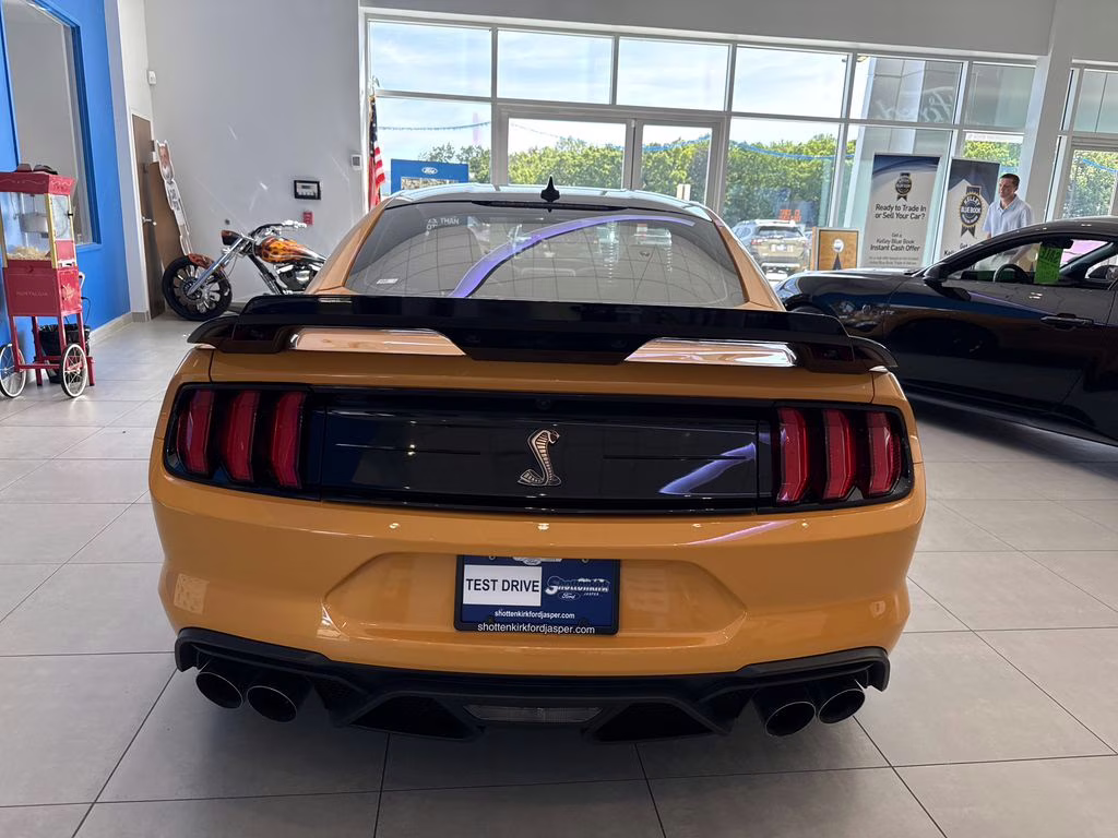 2022 Cyber Orange Metallic Tricoat Ford Mustang Shelby GT500 RWD Coupe