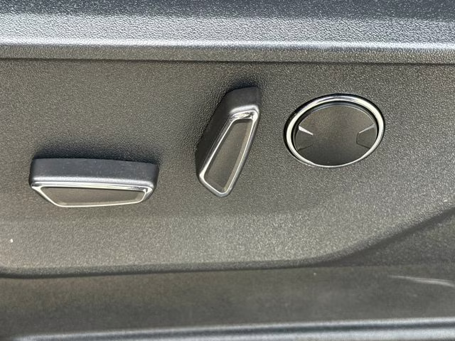 2021 Black Metallic Ford F-150 XLT RWD Truck