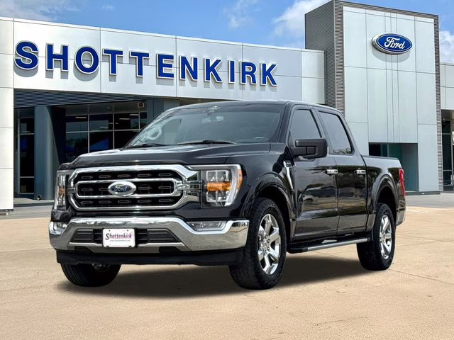 2021 Black Metallic Ford F-150 XLT RWD Truck