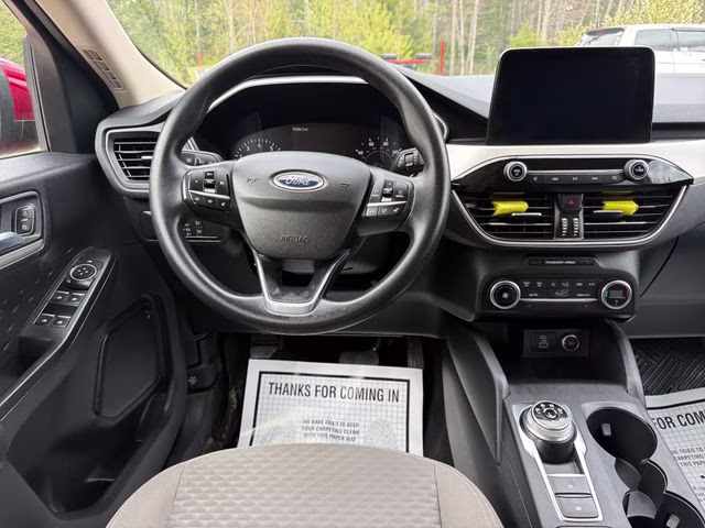 2020 Red Metallic Ford Escape SE AWD SUV