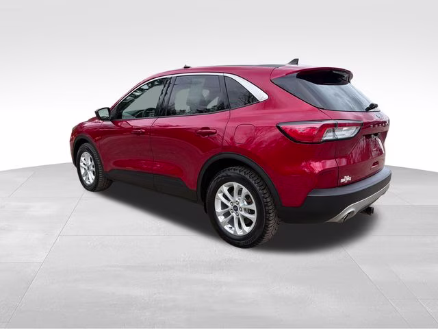 2020 Red Metallic Ford Escape SE AWD SUV