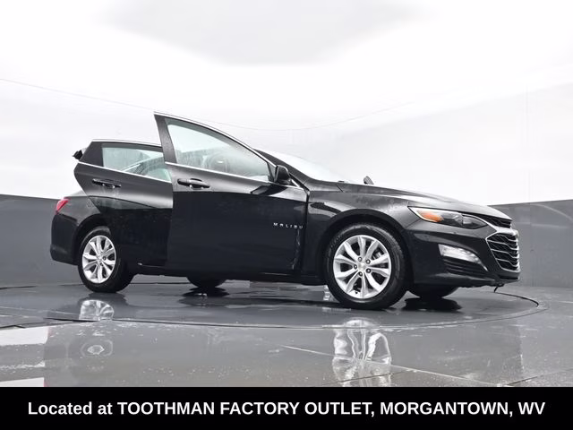 2024 Mosaic Black Metallic Chevrolet Malibu LT FWD Sedan
