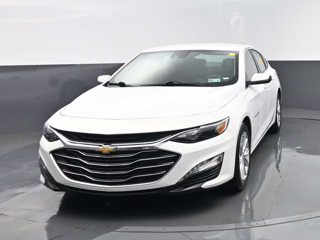 2024 Summit White Chevrolet Malibu LT FWD Sedan