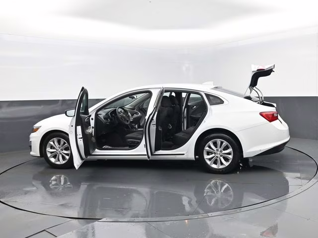 2024 Summit White Chevrolet Malibu LT FWD Sedan