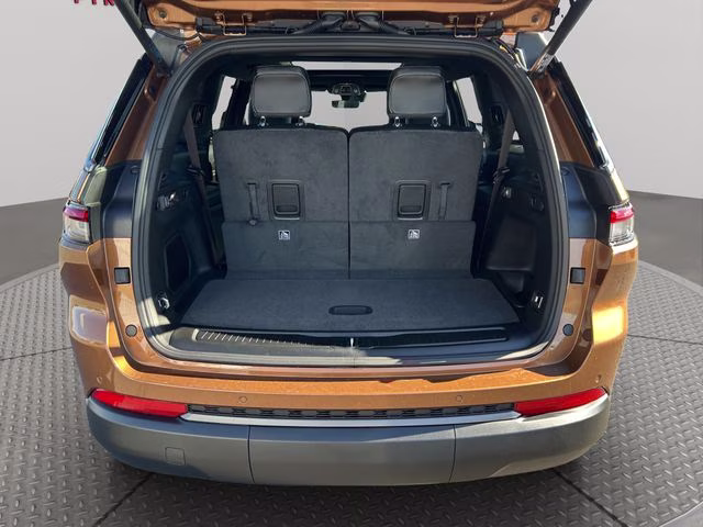 2026 Copper Shino Metallic Clearcoat Jeep Grand Cherokee L Limited 4X4 SUV