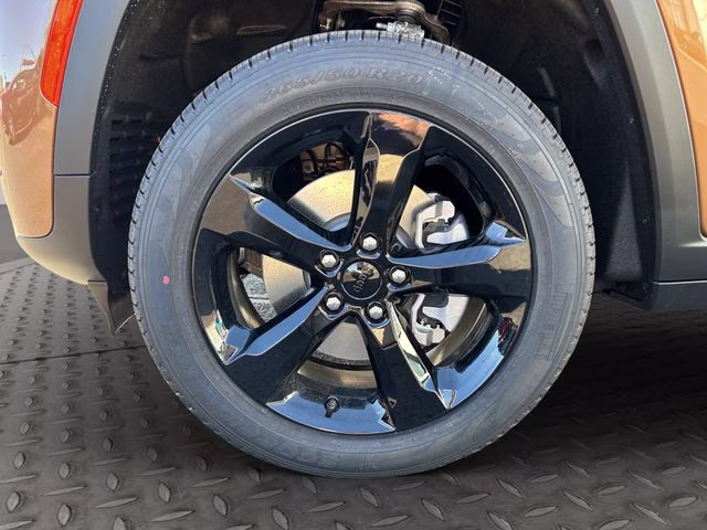 2026 Copper Shino Metallic Clearcoat Jeep Grand Cherokee L Limited 4X4 SUV
