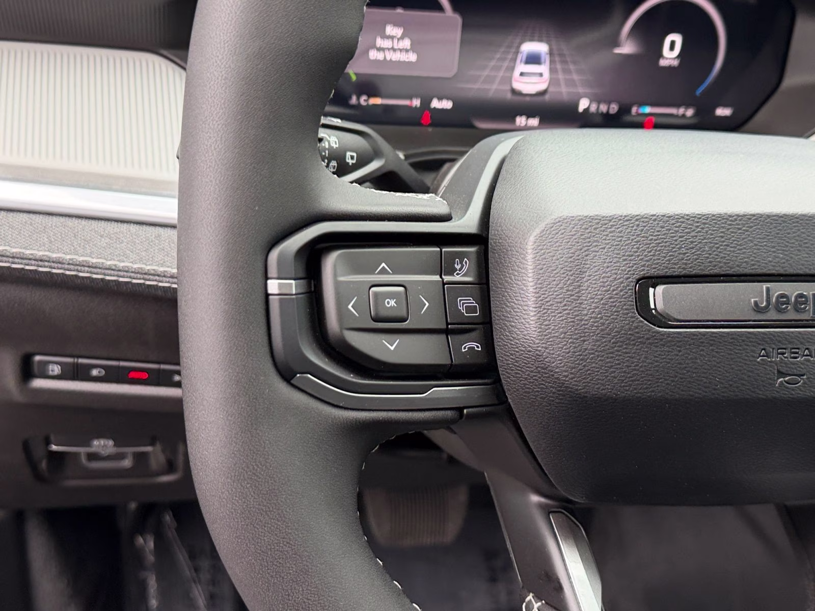 2026 Diamond Black Crystal Pearlcoat Jeep Cherokee Laredo 4X4 SUV