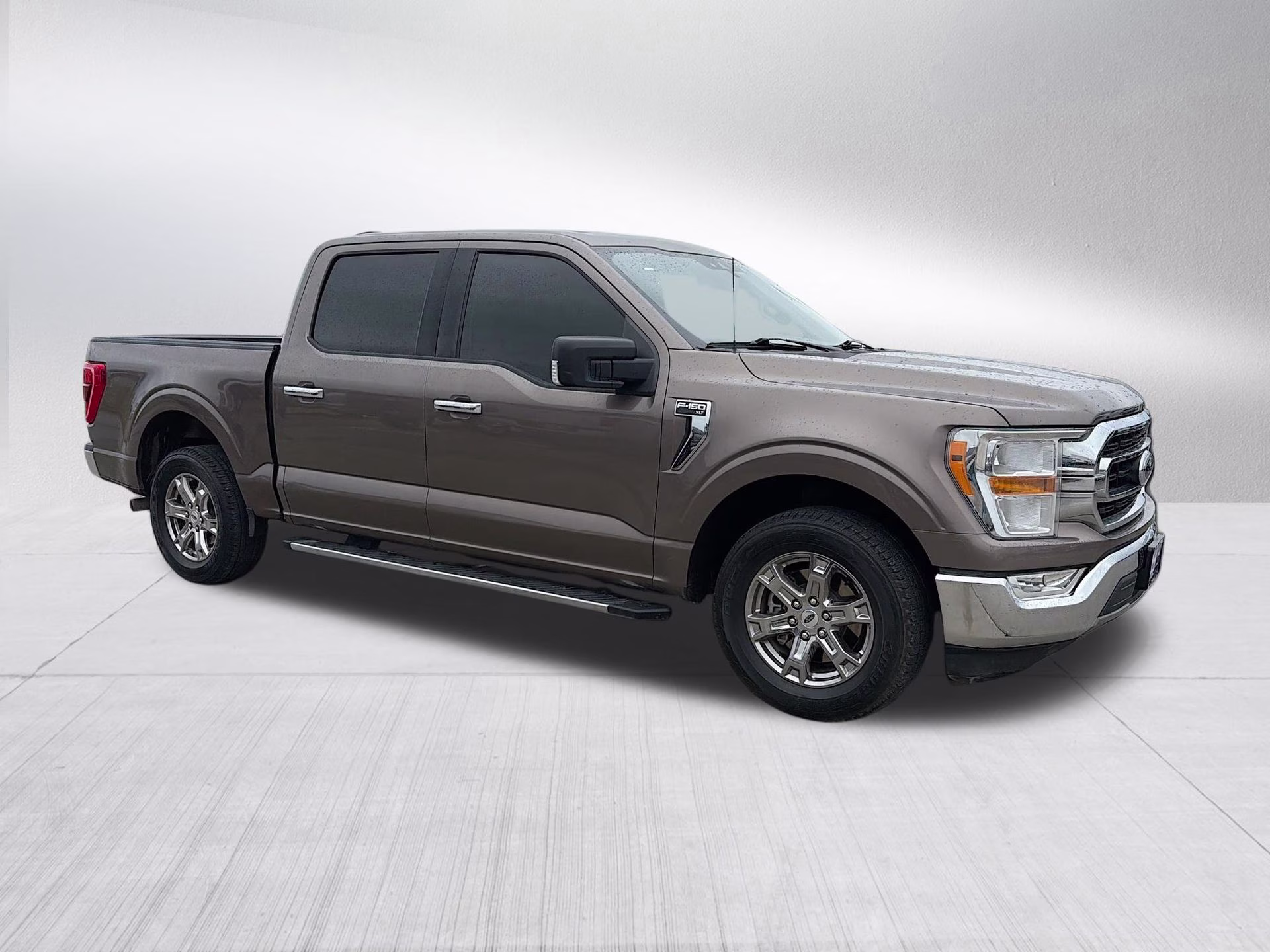 2021 Stone Gray Metallic Ford F-150 XLT RWD Truck