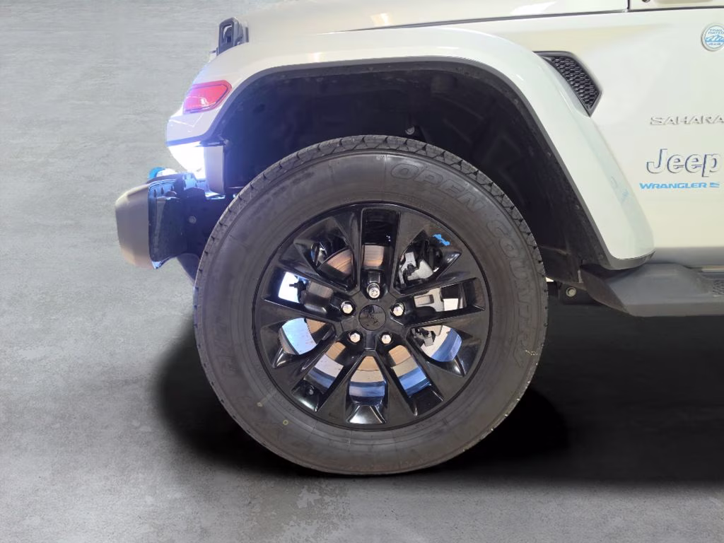 2023 Silver Zynith Clearcoat Jeep Wrangler 4xe Sahara 4X4 SUV