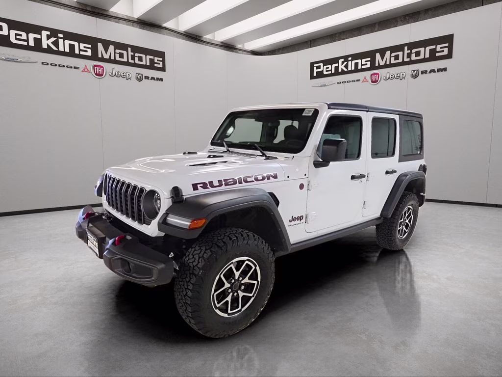 2025 Bright White Clearcoat Jeep Wrangler Rubicon 4X4 SUV