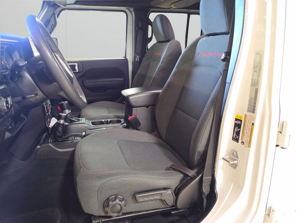 2025 Bright White Clearcoat Jeep Wrangler Rubicon 4X4 SUV