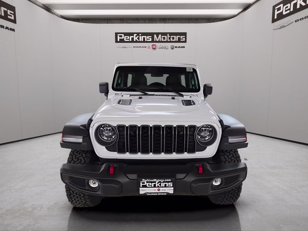 2025 Bright White Clearcoat Jeep Wrangler Rubicon 4X4 SUV