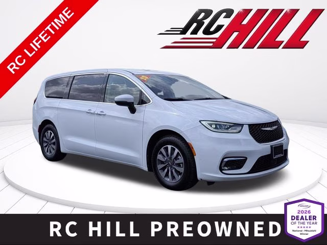 2023 Bright White Clearcoat Chrysler Pacifica Hybrid Touring L FWD Van