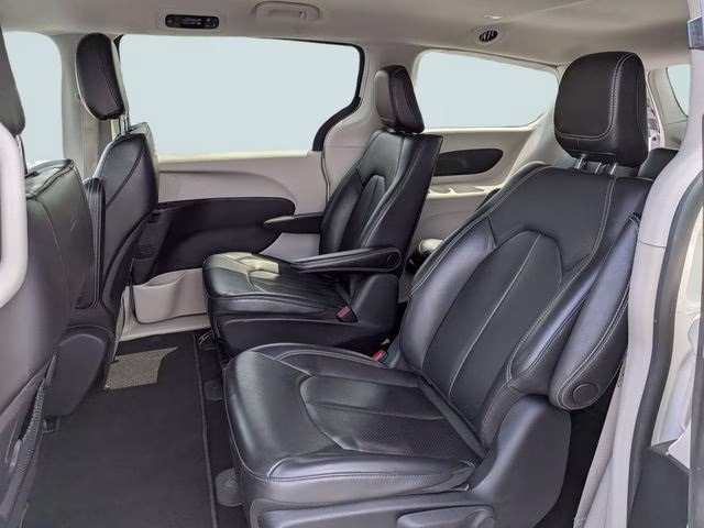 2023 Bright White Clearcoat Chrysler Pacifica Hybrid Touring L FWD Van