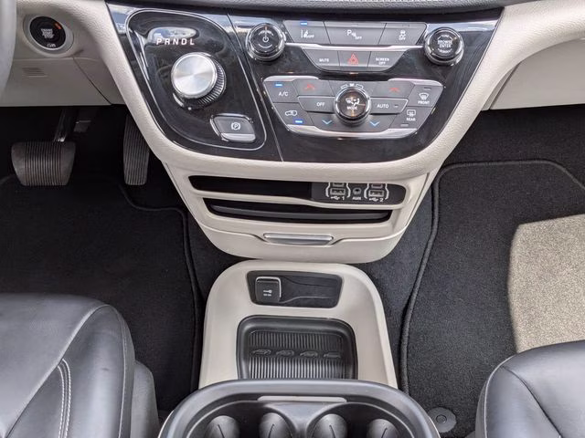 2023 Bright White Clearcoat Chrysler Pacifica Hybrid Touring L FWD Van