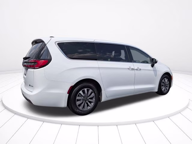 2023 Bright White Clearcoat Chrysler Pacifica Hybrid Touring L FWD Van