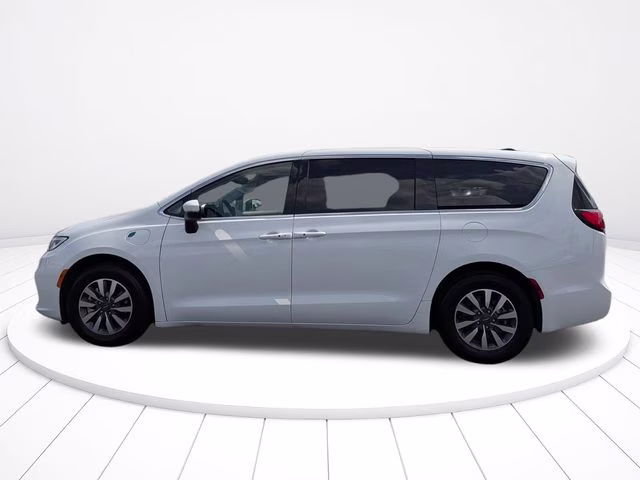 2023 Bright White Clearcoat Chrysler Pacifica Hybrid Touring L FWD Van