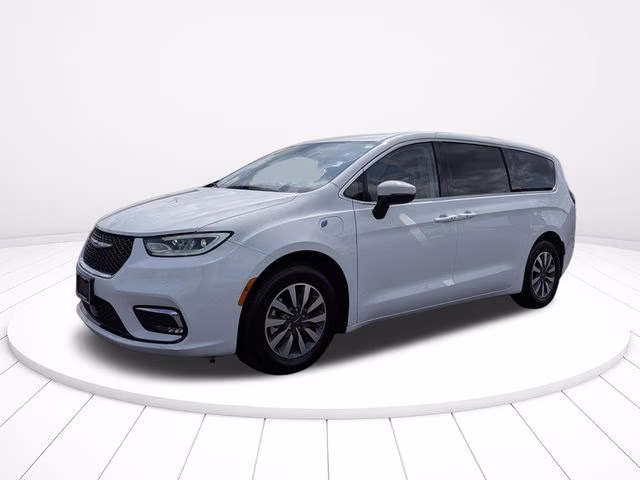 2023 Bright White Clearcoat Chrysler Pacifica Hybrid Touring L FWD Van
