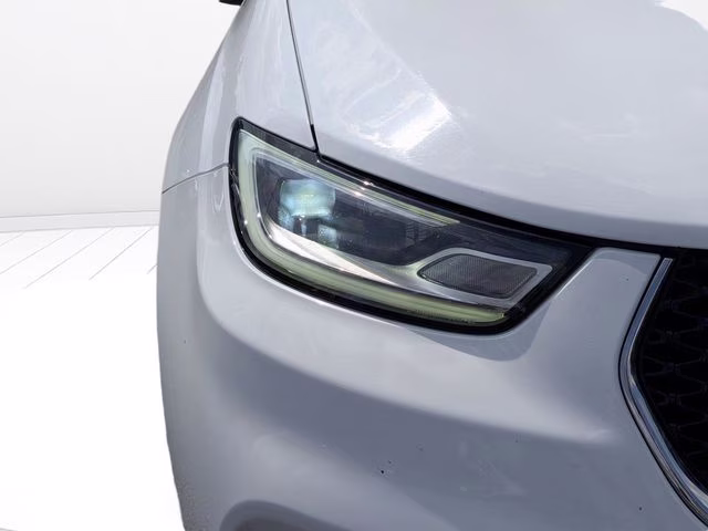 2023 Bright White Clearcoat Chrysler Pacifica Hybrid Touring L FWD Van