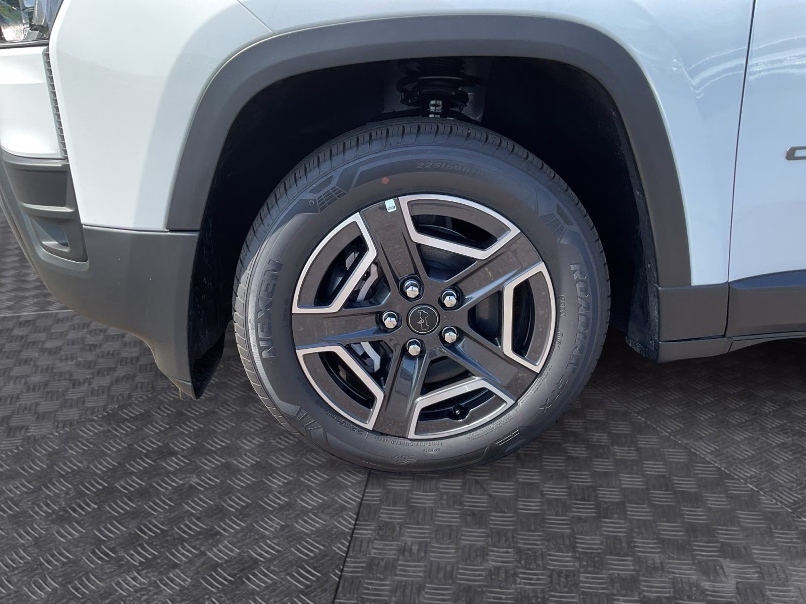 2026 Bright White Clearcoat Jeep Cherokee Laredo 4X4 SUV