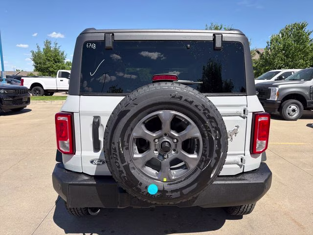 2026 Avalanche Gray Ford Bronco Big Bend 4X4 SUV