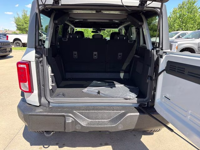 2026 Avalanche Gray Ford Bronco Big Bend 4X4 SUV