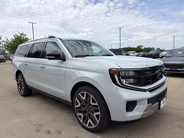 2026 Space Silver Metallic Ford Expedition Max Platinum 4X4 SUV