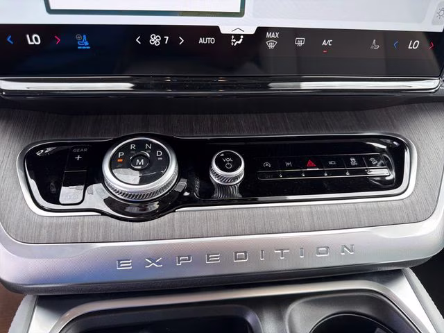2026 Space Silver Metallic Ford Expedition Max Platinum 4X4 SUV
