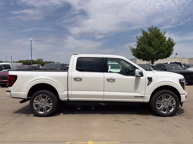 2026 Star White Metallic Tri-Coat Ford F-150 Platinum 4X4 Truck