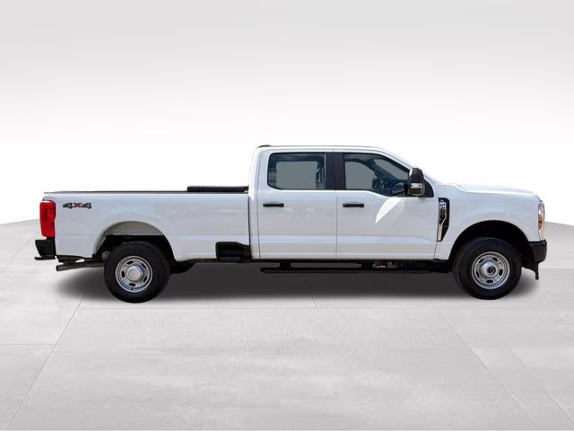 2024 Oxford White Ford Super Duty F-250 SRW XL 4X4 Truck