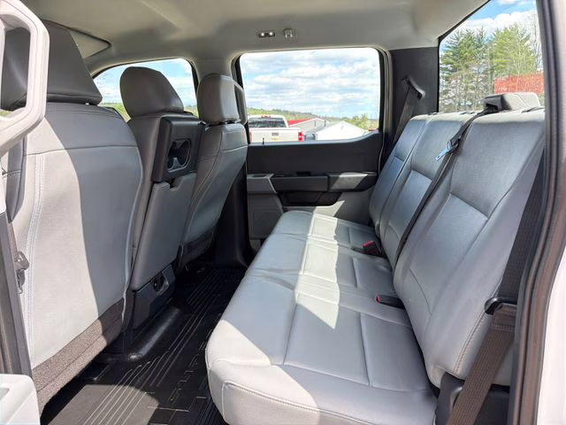 2024 Oxford White Ford Super Duty F-250 SRW XL 4X4 Truck