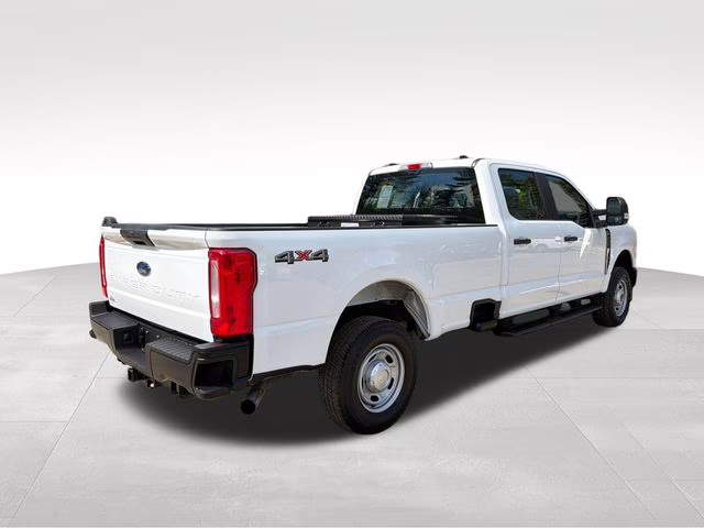 2024 Oxford White Ford Super Duty F-250 SRW XL 4X4 Truck