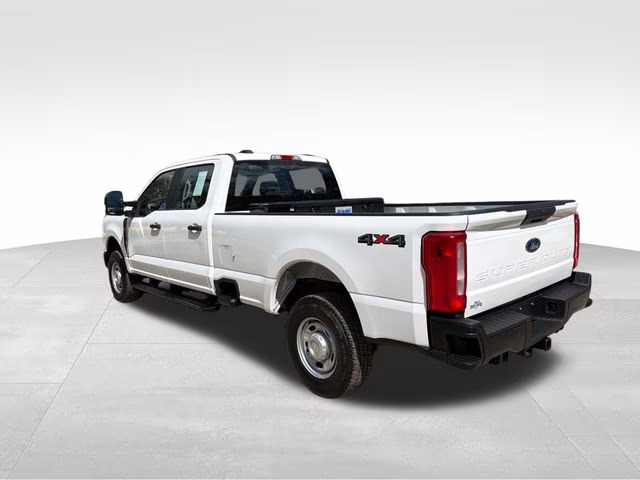 2024 Oxford White Ford Super Duty F-250 SRW XL 4X4 Truck