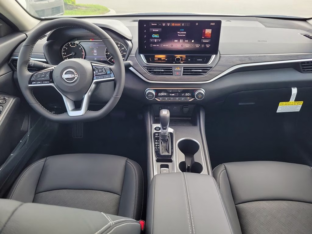 2026 Pearl White Tricoat Nissan Altima 2.5 SV FWD Sedan