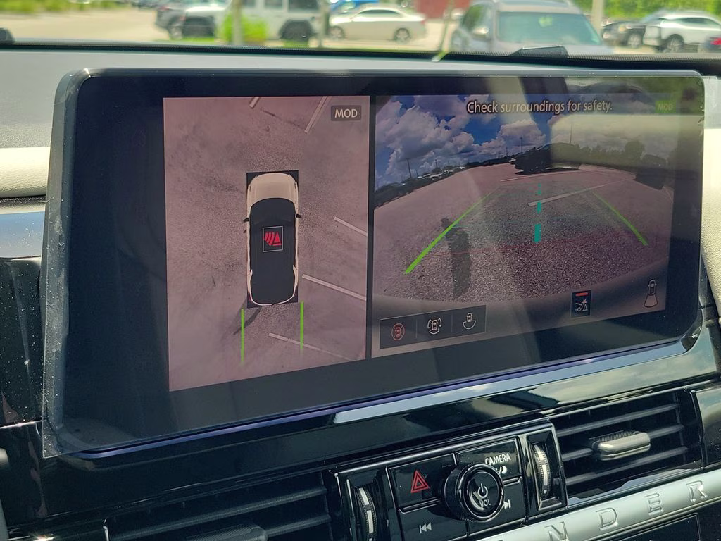 2026 Gun Metallic Nissan Pathfinder SL 4X4 SUV