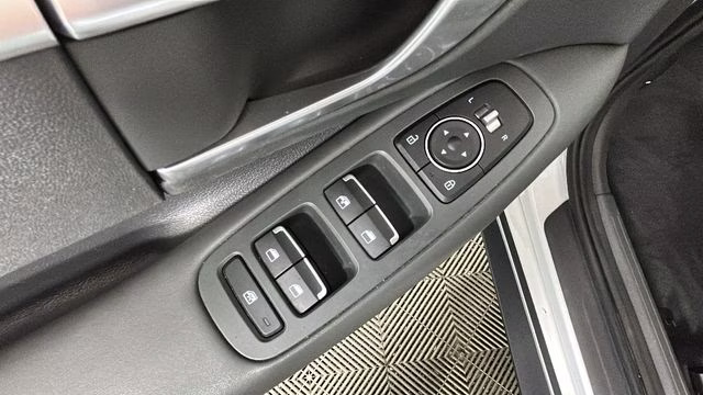 2022 Quartz White Hyundai Sonata SE FWD Sedan