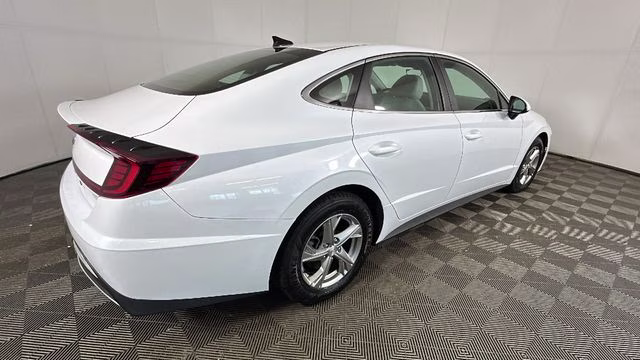 2022 Quartz White Hyundai Sonata SE FWD Sedan