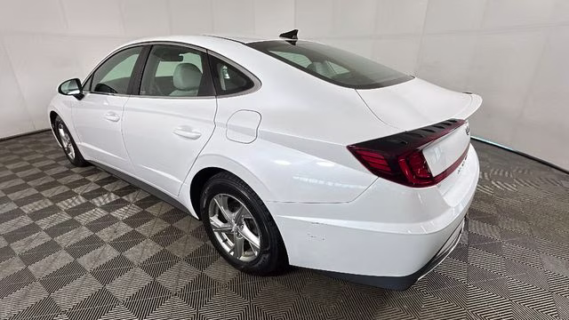 2022 Quartz White Hyundai Sonata SE FWD Sedan