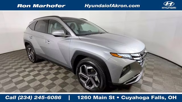 2023 Shimmering Silver Hyundai Tucson Limited AWD SUV