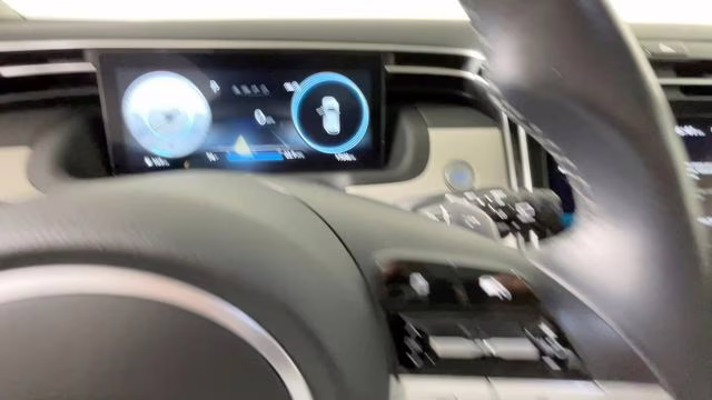 2023 Shimmering Silver Hyundai Tucson Limited AWD SUV