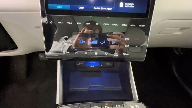 2023 Shimmering Silver Hyundai Tucson Limited AWD SUV