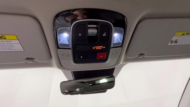 2023 Shimmering Silver Hyundai Tucson Limited AWD SUV