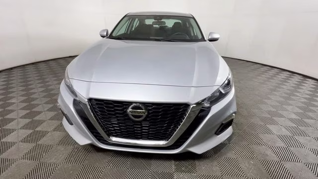 2021 Brilliant Silver Metallic Nissan Altima 2.5 S FWD Sedan