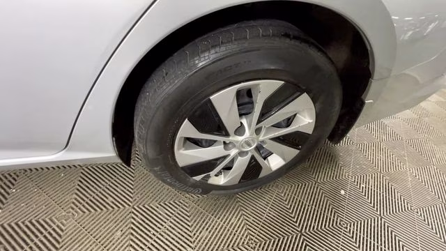 2021 Brilliant Silver Metallic Nissan Altima 2.5 S FWD Sedan