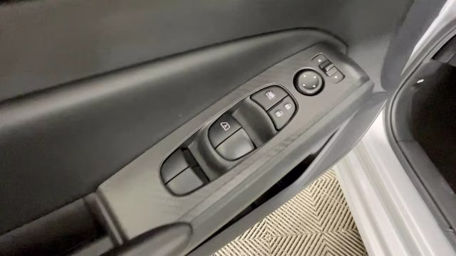 2021 Brilliant Silver Metallic Nissan Altima 2.5 S FWD Sedan