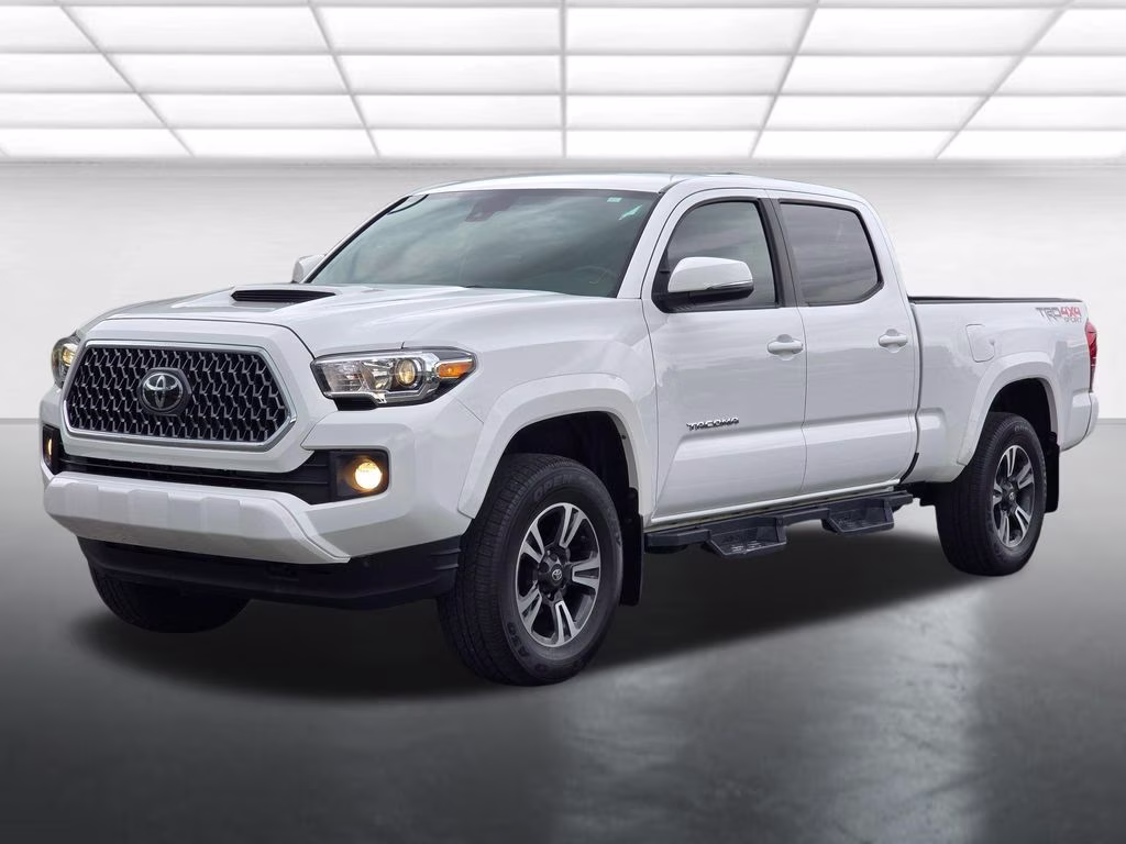 2019 Super White Toyota Tacoma TRD Sport 4X4 Truck