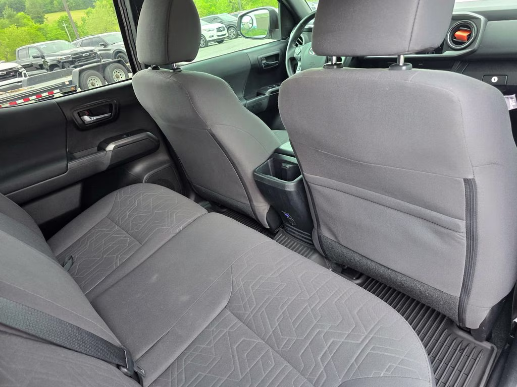 2019 Super White Toyota Tacoma TRD Sport 4X4 Truck