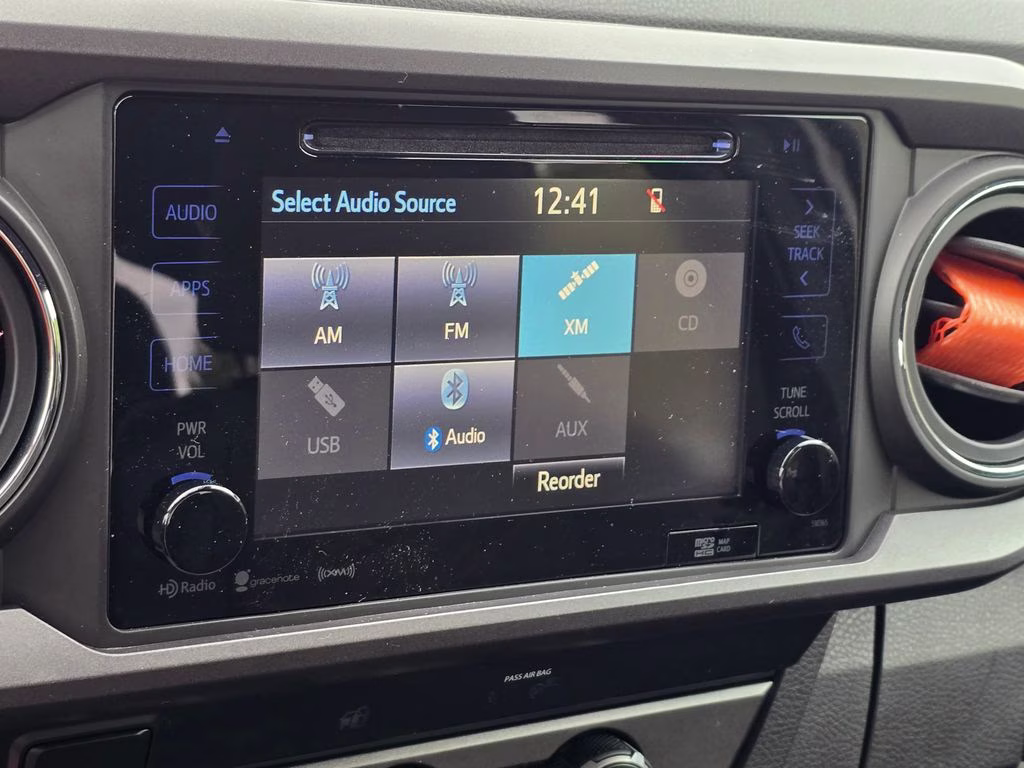 2019 Super White Toyota Tacoma TRD Sport 4X4 Truck